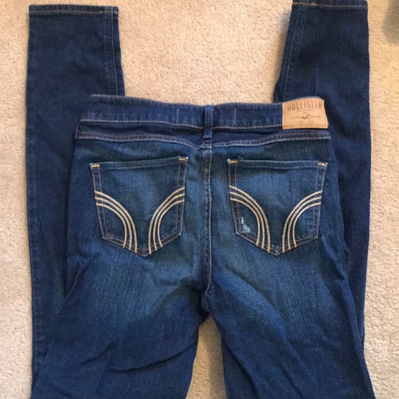 Hollister women’s jeans - Picture 2 of 5